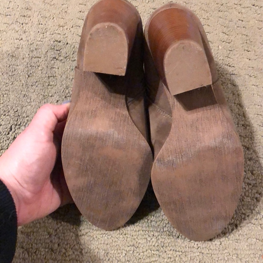 Women’s Brown Carlos Booties size 7.5 - Picture 4 of 7